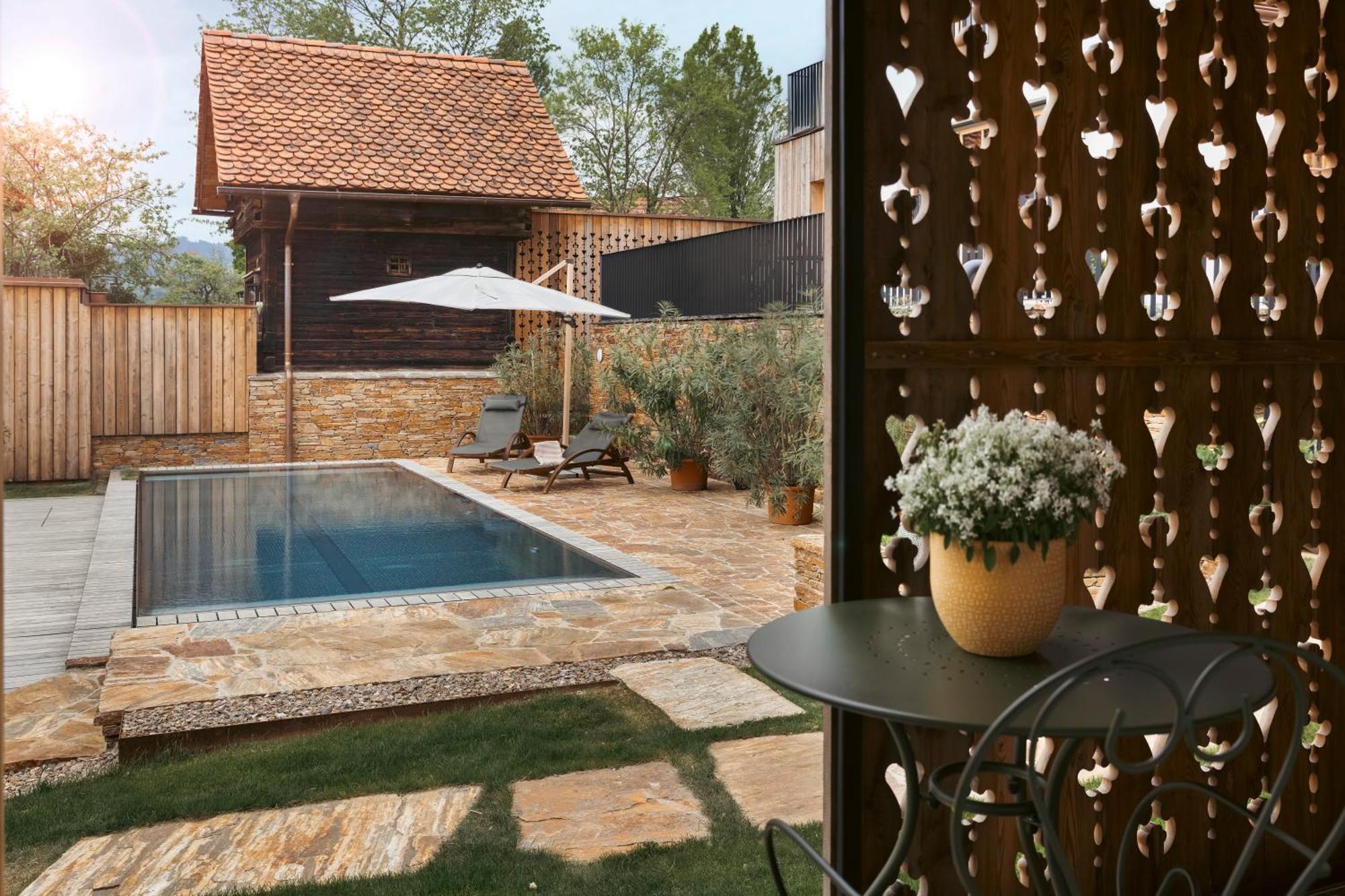 Am Wildbachberg - Luxus Ferienhaeuser Mit Infinitypool, Privatsauna Und Weinkeller Deutschlandsberg Exterior photo